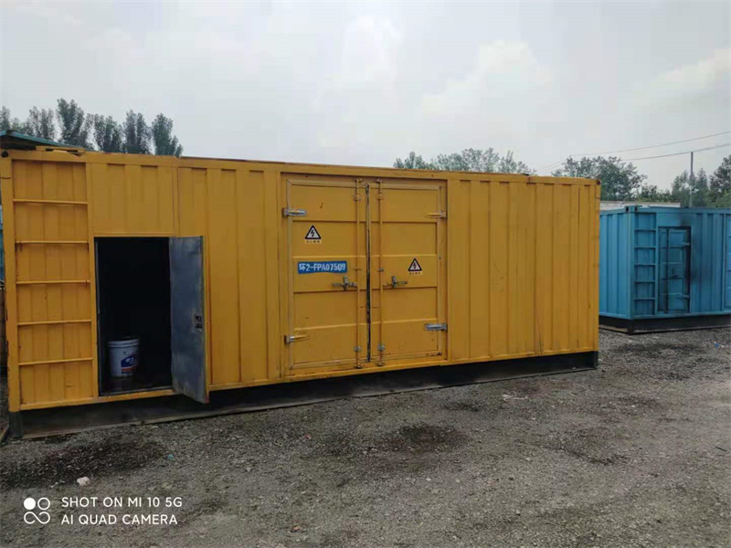 龙子湖200KW柴油发电机组需要配备什么型号的电缆线？