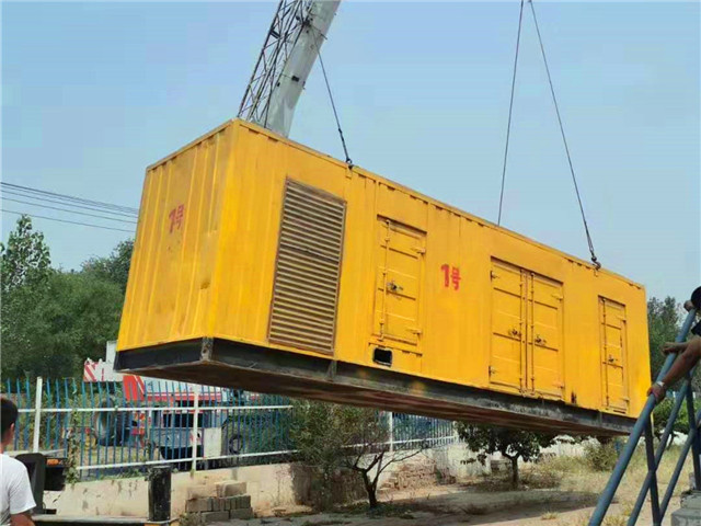 龙子湖300KW柴油发电机组油耗是多少?