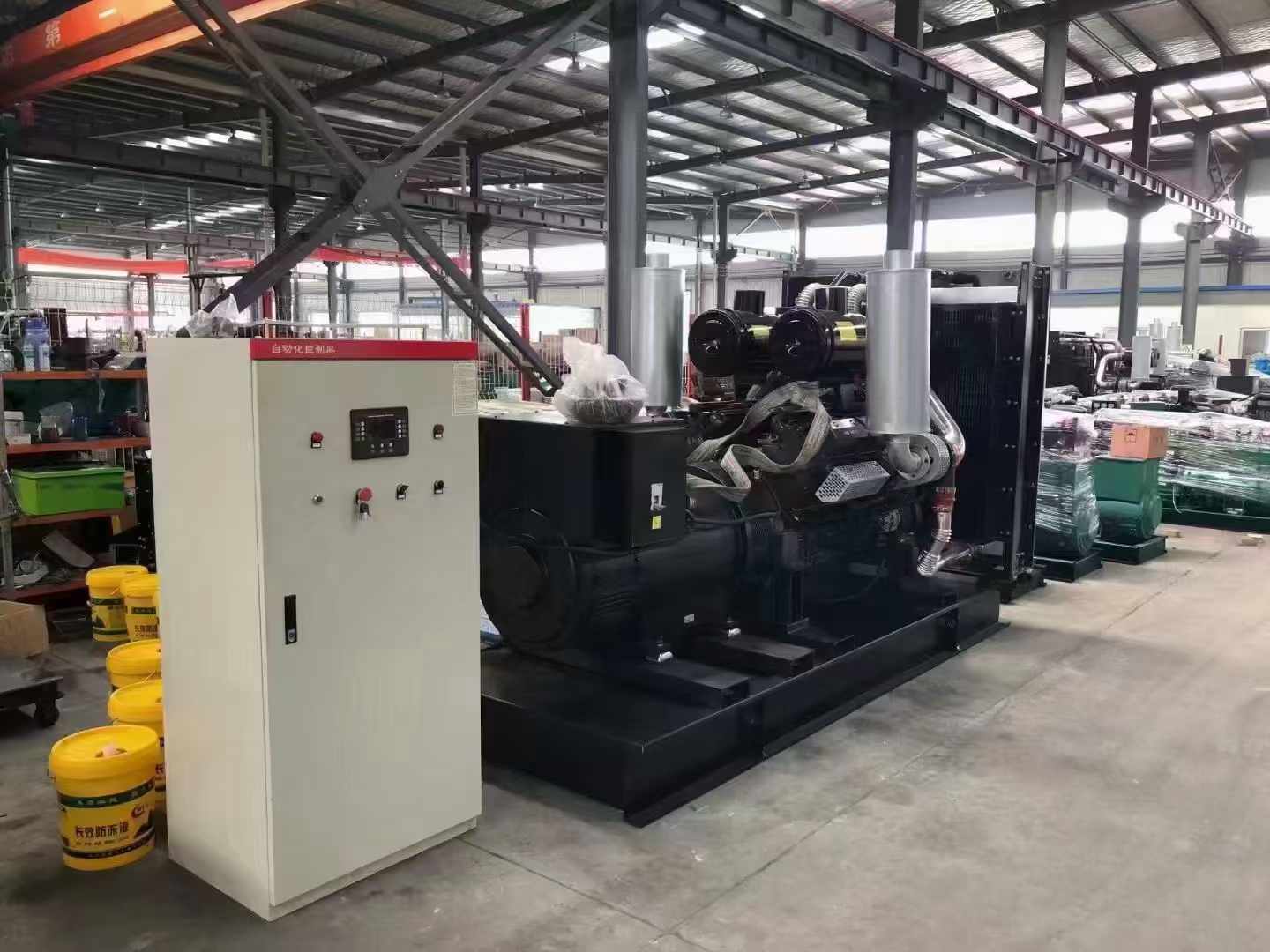 龙子湖柴油发电机运行时的噪音和振动水平如何？